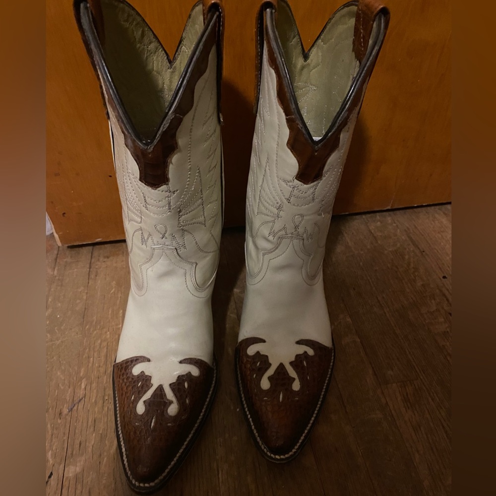 Vintage/Authentic Cowgirl Boots Cimarron size 6-6.5 brown ivory